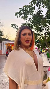 2.6K views · 6.2K reactions | Amigas las mentiras llegan hasta tu casa en @primevideomx #MentirasLaSerie #MentirasDeAmor #RegresoALos80s | Las Mamás Presentan | Facebook