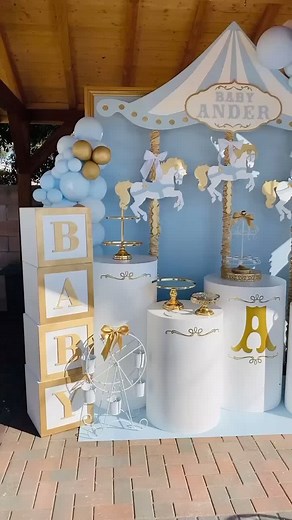 Carousel Baby Shower Design and Setup Ideas
