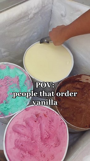 Dont be scared to add some flavor to your life 🫣🤣 #icecream #northmyrtlebeach #mrgsicecreamandgrill #handdipped #fyp #scooping #scooptok