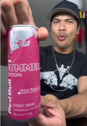 NEW Summer Edition White Peach Redbull flavor taste test review #redbull #redbullsummeredition #redbullwhitepeach #summereditionredbull #energydrinks #energydrinkaddicts #tastetest #snackreview #newsnacks #newredbull