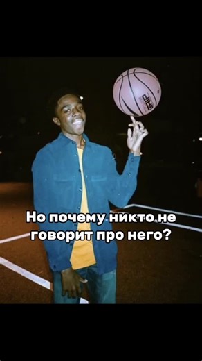 открой дверь 🚪 проект про кино on Instagram: "Калеб Маклафлин — американский актёр. Наиболее известен по роли Лукаса Синклера в телесериале «Очень странные дела» (2016–2025), за которую получил Премию Гильдии киноактёров США (2017, лучший актёрский ансамбль в драматическом сериале («Очень странные дела»)) и награду NAACP Image Awards (2018) Родился 13 октября 2001 года в Кармеле, небольшом городке в пригороде Нью-Йорка. В 2012–2014 годах играл молодого Симбу в бродвейской постановке мюзикла «Ко