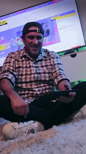 ¡La tablet Advance PR6020 es perfecta para los amantes de los juegos! Con su pantalla de 7”, 1GB de RAM y 16GB de almacenamiento, podrás disfrutar de un rendimiento fluido y guardar todos tus juegos. Además, cuenta con conexión 3G, sistema operativo Android, cámaras frontal y trasera, y una batería de larga duración. ¡Lleva tu experiencia de juego al siguiente nivel con la Advance PR6020! #AdvancePR6020 #TabletParaJugar #unboxing