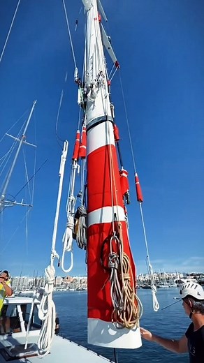 We recently completed the unstepping of the elegant ketch S/Y Axia, with both masts removed as part of her scheduled rig service and inspection programme. This project is one of several rig movements we have carried out over the past month, each requiring precise coordination between our office team and the riggers on the ground. From planning and logistics to the operation itself, every stage was managed with care and experience to ensure a smooth and efficient process. #RSBRigging #YachtRiggin