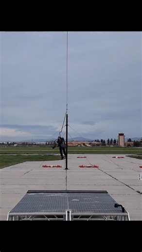 In Bakersfield, California, the Gravity team is hard at work training new pilots and perfecting their flight skills ahead of a jam-packed 2026 demonstration calendar. #takeongravity #gravityindustries | Gravity Industries