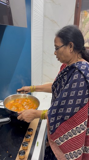 #amma Cheti #vanta #fish curry made by mom . #seabass #pandugappa iguru ❤️ | Street Byte