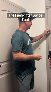 🚨🔥 Discover the Swipetool: It Weighs Less Than an Ounce! 🚪🚀 🚪Works on both inward AND outward opening doors 🚪Weighs less than an ounce 🚪Now also works on security latches and security chains Whether you're a professional locksmith, first responder, or just need a reliable solution in emergencies, this tool is designed to make your life easier. | Job Town Tools