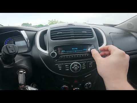 Radio manuell einstellen – Chevrolet TRAX I (2013–2017)