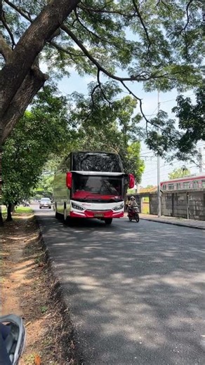 Current road conditions in front of Poris terminal‼️ Lots of AKAP buses😱