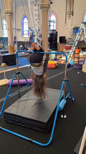 Eastern Acrobatics and Circus on Instagram: "First day solo on this skill inspired by @tumbling_teddy #strength #circus #acrobatics #easternacrobatics #gymnastics"
