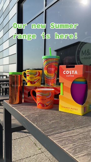 Summer is here and we’re all here for the bright colours ❤️😍