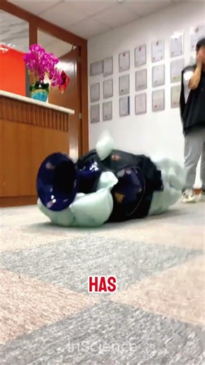 🤖 China’s Wearable Safety Revolution