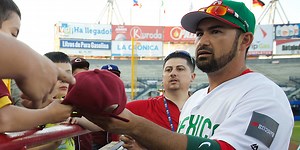 Mexico holds off gritty Czechs in qualifier