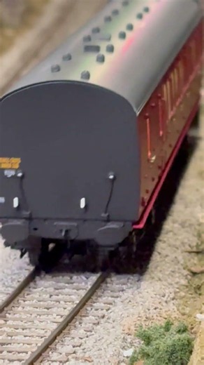 Swinging Onto The Long Straight With The 3 Non Gangways