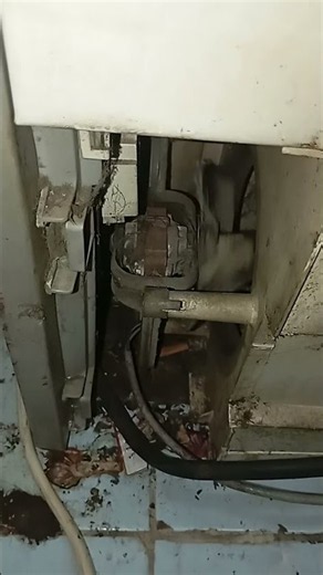 How to Replace a Fridge Fan Motor | Refrigerator Fan Motor Not Working Fix