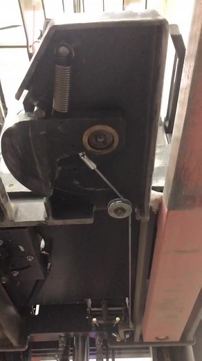 #spring #replacement #liftyboitech #mechanic #repair #asmr #satisfying #tools #milwaukeetools #foryou #pallet #clamp