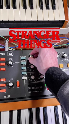 Live Performance of Stranger Things Theme Song on Synthesizer