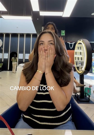 dms feliz con mi pelo 🥺 hace tiempo quería un cambio y extrañaba sentirlo tan saludable @Inspo Salon