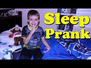 Kids SLEEP PRANK Funny Family Parody Trick Mom & Pretend Your Sleeping by DisneyCarToys