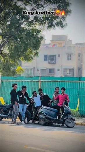 sahil_thakor_239 on Instagram: "King brother🦁🔥👍🏻 @sahil_thakor_239 @sahil_thakor_169 @dhruv_thakor_1819 @ronak__thakor__2164 @thakor_suraj_2141 @sahil4_2_5_raja @_piyush_thakor_05_31"