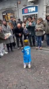 Italian kids are dressing up as their hero, Victor Osimhen during carnival (carnevale) week in Napoli. This is a week where children dress up as their role models and heroes in Italy. Several people have criticised some of their parents for putting black faces on the kids, which is viewed as offensive. | Africa Facts Zone