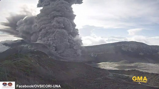 WATCH: Costa Rica’s Turrialba volcano erupts, shooting a plume of ash and gas more than 13,000 feet into the air. The eruptions shut down the main airport. | Good Morning America