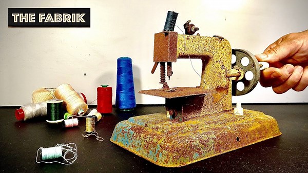 Restoring A 1950's Sewing Machine