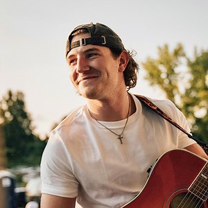 Ian Hunter Band featuring Mick Ronson Concert & Tour History  | Concert Archives