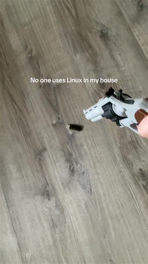 Linux #fyp #funny #lol #trending #pc | linux