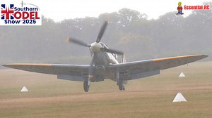 MASTERFUL LANDING ! Supermarine Spitfire arrives in the rain at Headcorn Aerodrome, Kent, England | Essential RC
