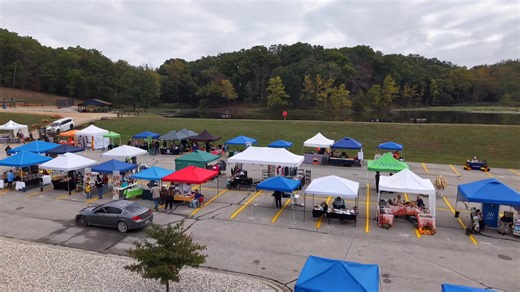 🍂 What a day! The Osage Beach Fall Festival was a huge success with more than 4,600 people joining in the fun! Families enjoyed the beautiful weather, local vendors, and all the activities throughout the park. The new corn pit was a crowd favorite this year, and it was great to see so many smiling faces making memories together. A big thank you to Dierbergs and Tippen’s Pies for sponsoring the pie eating contest. We also want to thank all the vendors and volunteers, as well as Lake TV and KRMS 