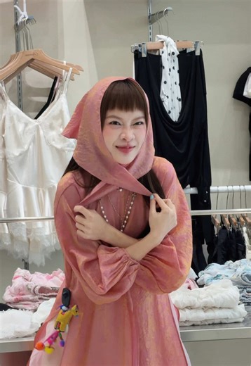 Áo Dài Linh Sa: Thời Trang Dành Cho Tết