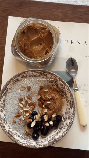 2.3K views · 8 comments | Easy homemade caramel 癩 Recipe: Take your condensed milk, remove the paper and boil it for 3 hours. Let it cool down and then you have amazing caramel 癩 It’s important that the can is under water all the time, so keep an eye on it and add more water. Bon appétit 癩 #easyrecipe #homemadecaramel #homemadecandy #christmasrecipes #winterbaking | frederikkerydahl | Facebook