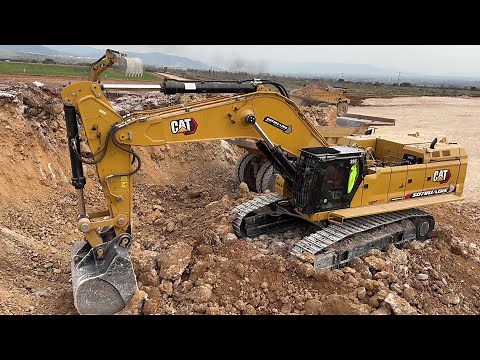 Mix Of Excavators, Heavy Hauls, Dumpers, Dozers, Trucks In Action - Mega Machines Movie - 4k