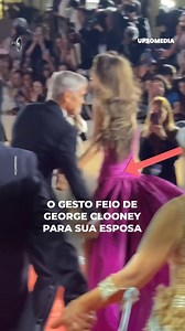 6.4M views · 21K reactions | A relação deles é uma das mais aclamadas em Hollywood, mas alguns gestos de George Clooney geraram preocupação nas redes sociais. | Ícones | Facebook