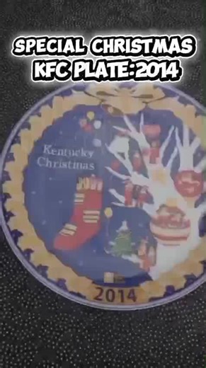 Japanese KFC Christmas plate from 2014. A festive collectible found through japanese second hand stock in Phuket. released yearly and have become popular collectors items. would you display them for Christmas? #japansecondhand #japanesefinds #kfcjapan #kfcchristmas #christmascollectibles #vintagejapan #phuketfinds #collectibles #japanculture #curiohunter