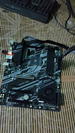 Q Flash+ on gigabyte x570 UD