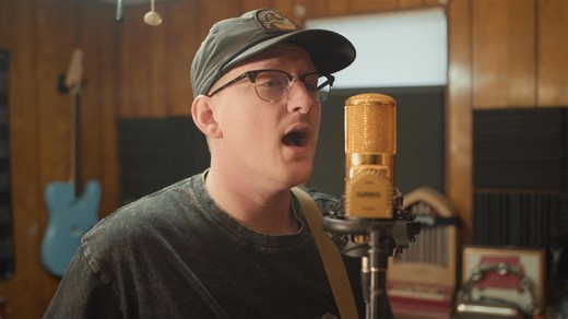 Me and the homie Mac Withrow had to do it!! Man I wish I could explain how this song told me to cover it. Thank you God for all the love. For breaking me down and building me right back up. I hope yall enjoy! Relient K - Who I Am Hates Who I've Been | Rob Camps