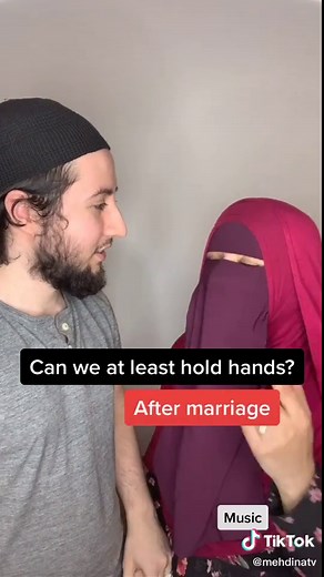 Are Muslims Allowed to Kiss on the lips?