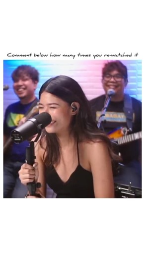 [She Lost It Completely] 😂 #singing #funny #shorts #brunomars