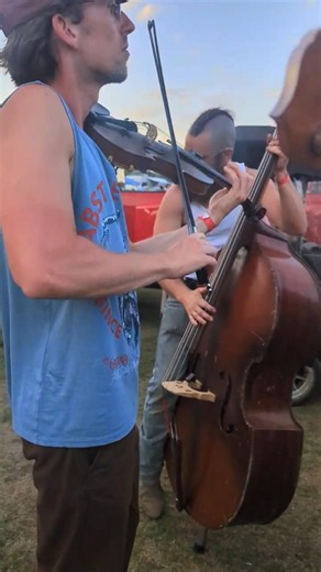 Hard Drivin - Up Jumped Trouble #bass #fidde #banjo