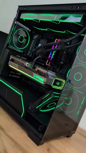 Komputer z RTX 5070TI w obudowie Volcano