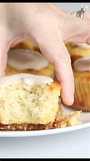 Keto Lemon Pound Cake Muffins! Reply "save" below and I will DM you the recipe. https://jenniferbanz.com/keto-lemon-pound-cake-muffins-with-lemon-glaze | Low Carb Recipes with Jennifer