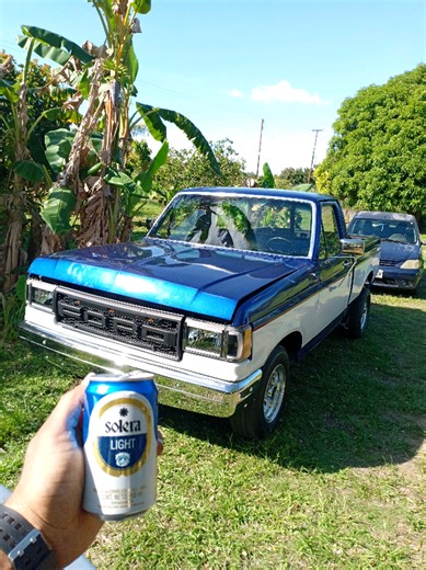 1987 Ford F150 Restoration and Racing Profile
