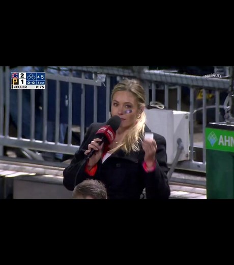 When you’re just trying to have fun on air and you get meme’d 😫