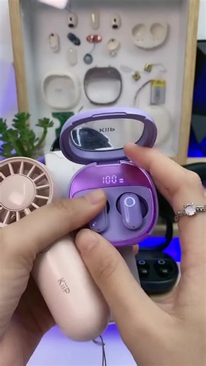 KiiP WM02 Pro TWS Headset: Bluetooth Earbuds with LED Case