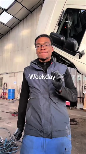 Weekday vs weekend 🤣