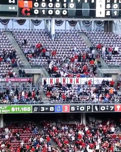 19K views · 141 reactions | NL Central rivals continue their series NEXT as the Cubs and Reds square off in Cincy! (or BAL at TOR) ️ 4pm ET/3pm CT  MLB Network + Corona USA | MLB Network | Facebook