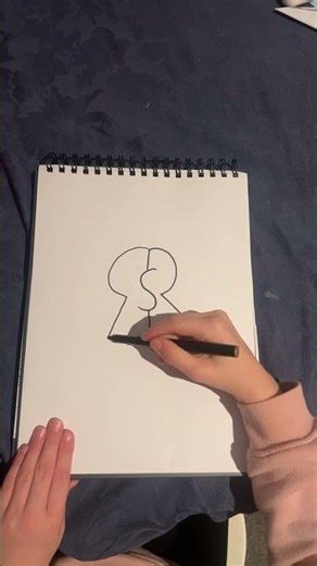 How to draw two people hugging