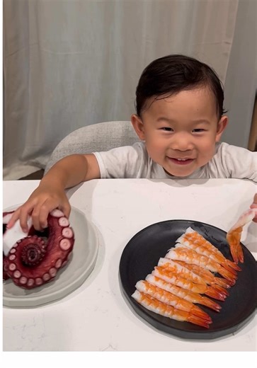 Octopus Leg 🐙 or Shrimp Leg 🦐 | octopus