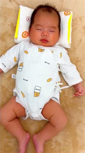 DIY Soft Newborn Pillow & Bed Hacks #babypillow #newborncare #diybaby #babyhacks #comfortablesleep